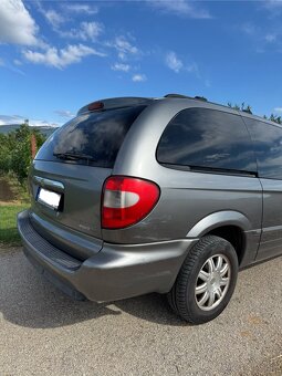 Chrysler Grand Voyager - 5
