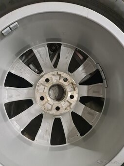 ZIMNA SADA AUDI Q5 5X112 R17 PNEU 235/65 R17 - 5