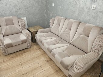 Čalúnená sedačka s kreslom – vo výbornom stave - 5