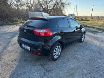 Kia Rio - 5