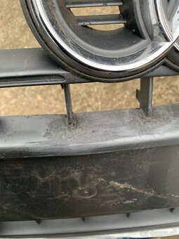 Maska 5 07-11 8T0 mrizka do nárazníku znak - 5