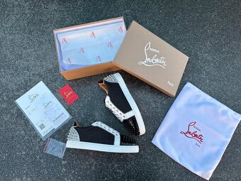 Christian Louboutin - 5