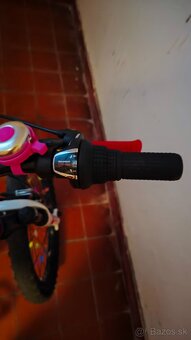 Kelly's Lumia50 20" - 5