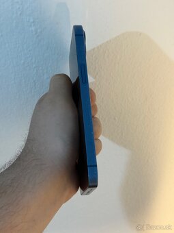PREDANÉ Predám iPhone 13 128GB Modrý Stav 7/10 používaný - 5
