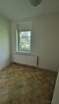 RODINNÝ DOM V PERFEKTNEJ LOKALITE ZLATE MORAVCE - 5