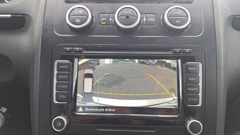 7m VW Touran, 2.0tdi, DSG, KOŽA, KAM, LED, WEBASTO - 5