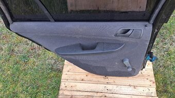 DVERE ZADNÉ - ŠKODA FABIA 1 COMBI - 5