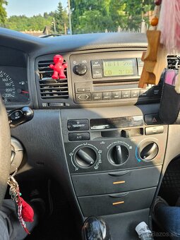 Toyota Corolla - 5