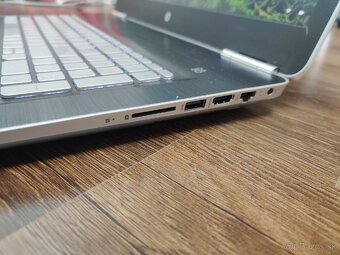 HP Pavilion 17-ab000nc Gaming -i5, 960m (4Gb GDDR5) - 5