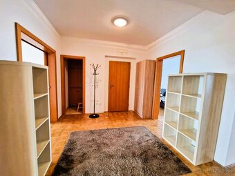 Predaj veľkorysý 3 izbový zariadený byt 87,6 m2 s parkovaním - 5