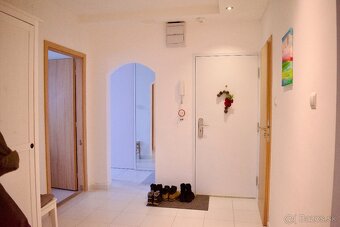 Na predaj 3,5 izbový byt v Ružinove, Súmračná - 5