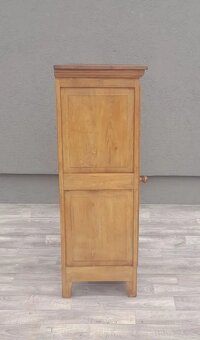 Skrinka s dvierkami. - 5