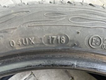 225/45R17 - 5