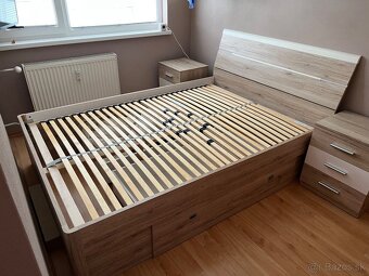 Postel s uložnym priestorom 140x200 - 5