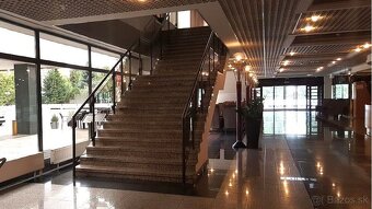 Kongresová sála, lobby, kuchyňa, jedáleň a príslušenstvo, ex - 5