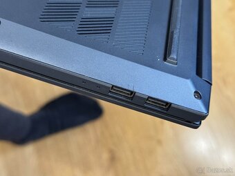 Asus Vivobook - 5