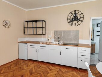 EXKLUZÍVNE iba v TUREALITY ponúkam trojpodlažný komerčný... - 5