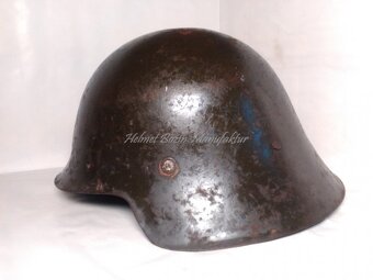 Spanielska helma M26 ‘Con ala’ - 5