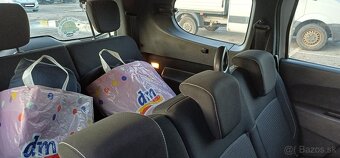 Predám rodinné auto Dacia Lodgy - 5