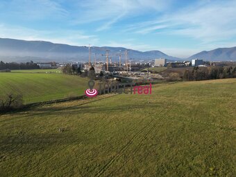 EXKLUZÍVNE: 2 Lukratívne stavebné pozemky v mestskej časti T - 5