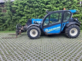 Teleskopický manipulátor New Holland LM 5030 - 5