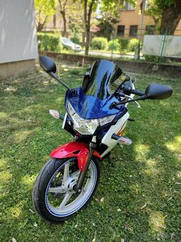 Honda CBR250R - 5