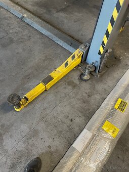 Predám hydraulický zdvihak 3.5T - 5