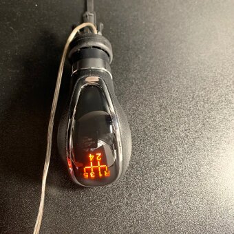 6 Rýchlostná riadiaca páka s LED podsvietením - 5