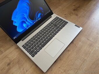 //15.6"/Lenovo/4GB RAM DDR5/NvMe SSD 128GB/Intel HD 2GB - 5