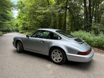 Porsche 911 Carrera - 5