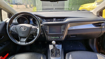 Toyota Avensis kombi - 5