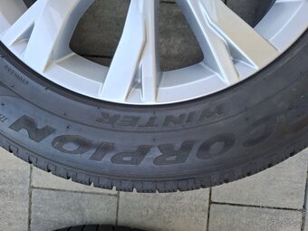 Elektrony VW R17 5x112 Pirelli 215/65 R17 - 5