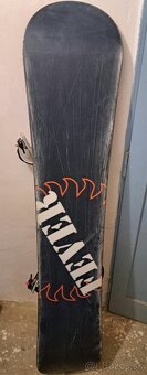 Predám snowboard spolu s topánkami - 5