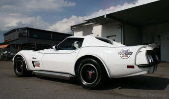 Chevrolet Corvette Stingray Coupé z roku 1974 - 5