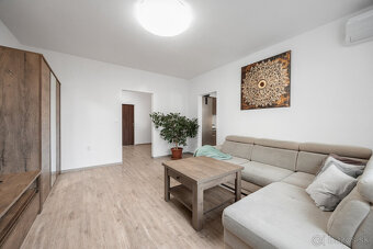 EXKLUZÍVNE na predaj – krásny 4-izbový dom vo vyhľadávanej č - 5