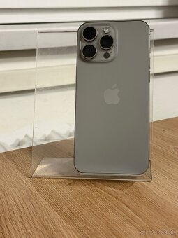 Dobrý Ponúkam na predaj iPhone 15 PRO MAX 256GB Natural - 5