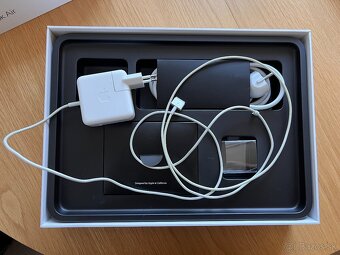 Apple Macbook Air 13" 2017 128GB - 5
