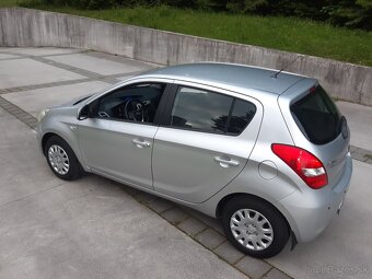 HYUNDAI i20, TK do 27.3.2027, KLÍMA, ISOFIX, cúvacie senzory - 5