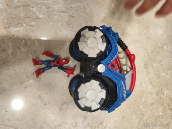 Spiderman a Spiderman auto - 5