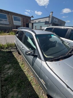Predám BMW e46 330d na diely - 5