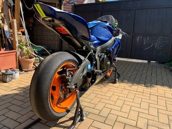 Suzuki GSX-R 750 k7 Okruhovka - 5