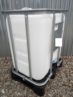 certifikované 300l ibc kontajnery na potraviny a ADR - 5