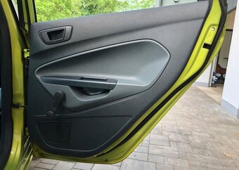 Ford Fiesta 1.2 88.000 KM benzín manuál 44 kw - 5