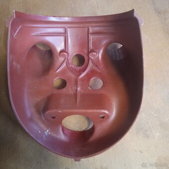 Uloženkova spodná maska - 5