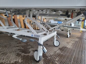 Zdravotná elektrická polohovateľná posteľ - 5