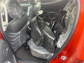 Mitsubushi L200 kabína - 5