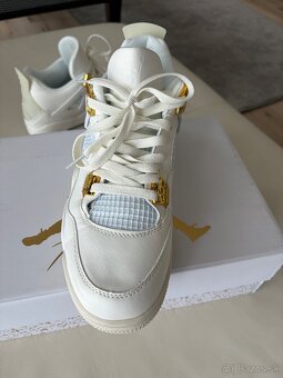 Jordan 4 metalic gold - 5