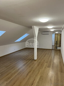 Na prenájom obchodné priestory v centre mesta Michalovce - 5