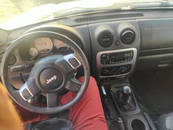 Jeep cheroke Kj 2,5crd - 5