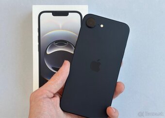 Predám Iphone Apple 16e -128MG -čierny ( ako nový) - 5